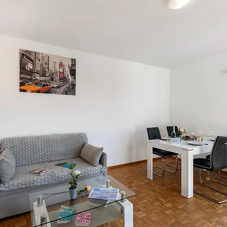 Апартаменты Garden On The 1 - Happy