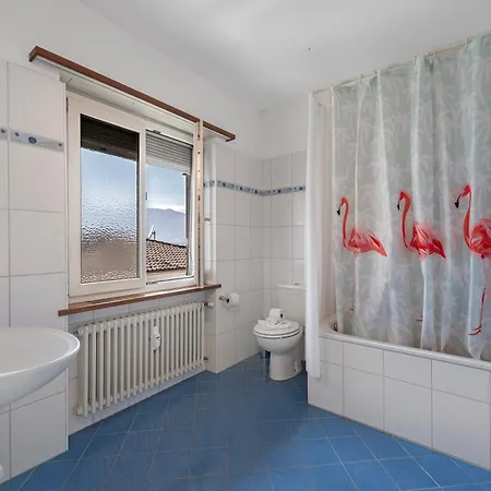 Garden On The 1 - Happy アパート *