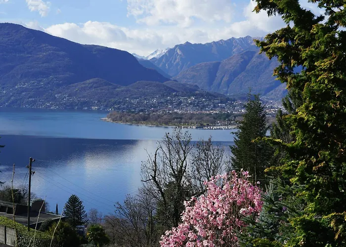 Garden On The 1 - Happy アパート