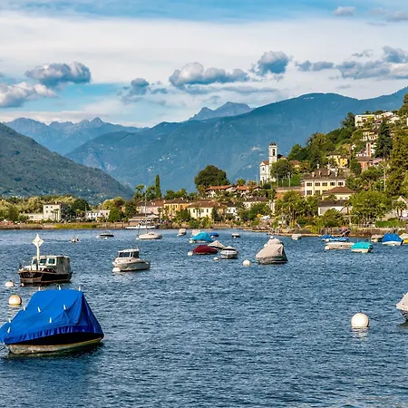 Garden On The 1 - Happy *